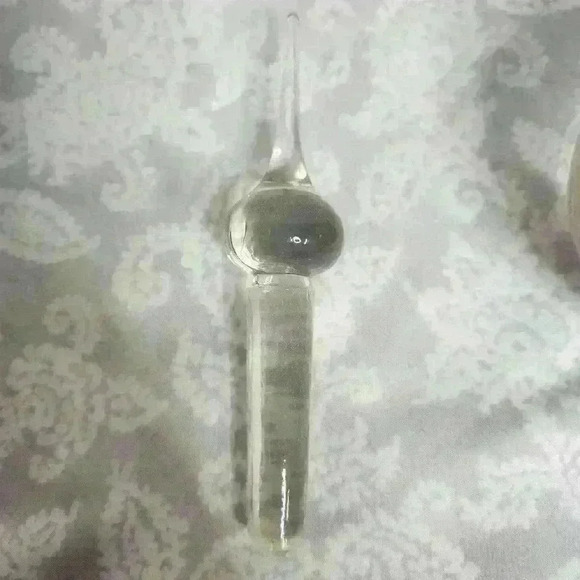 Vintage hand blown glass globe perfume decanter with stopper - Picture 4 of 4